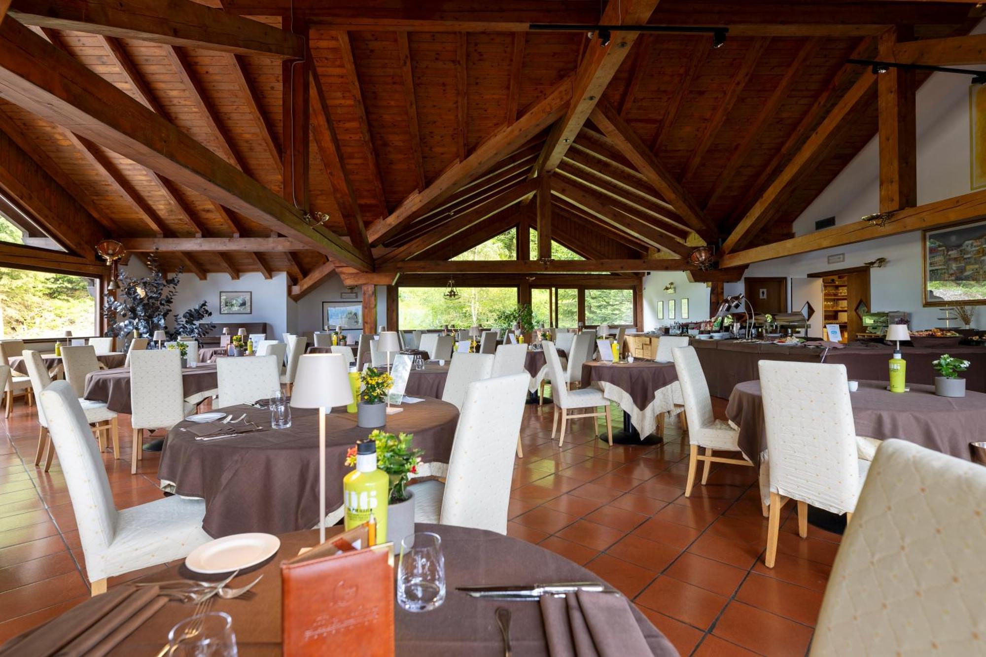 Luna Wellness Hotel Folgarida Eksteriør bilde
